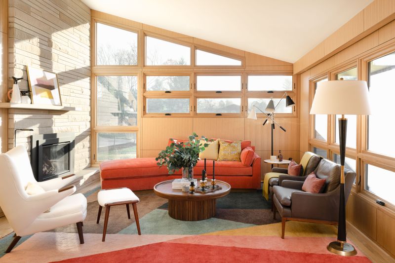 Think Small Live Large 13 Tiny Homes Full Of Surprising Charm - Decor Hint Mid-Century Modern Tiny Home