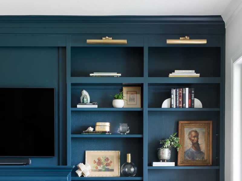 13 Simple Decor Choices That Instantly Make Your Home Look More Expensive - Decor Hint Thoughtfully Styled Bookshelves