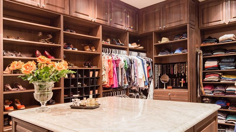 19 Unrealistic HGTV Projects That Would Never Work In Lubbock Homes - Decor Hint Massive Walk-In Closets Replacing Bedrooms