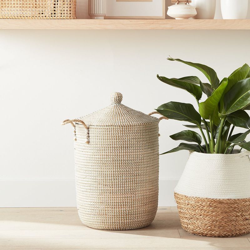Lidded Seagrass Hamper