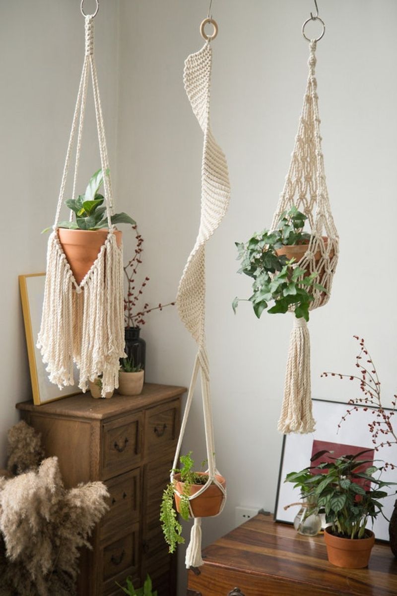24 Inspiring Ways To Blend Rustic Boho And Farmhouse Styles In Your Living Room - Decor Hint Macramé plant holders