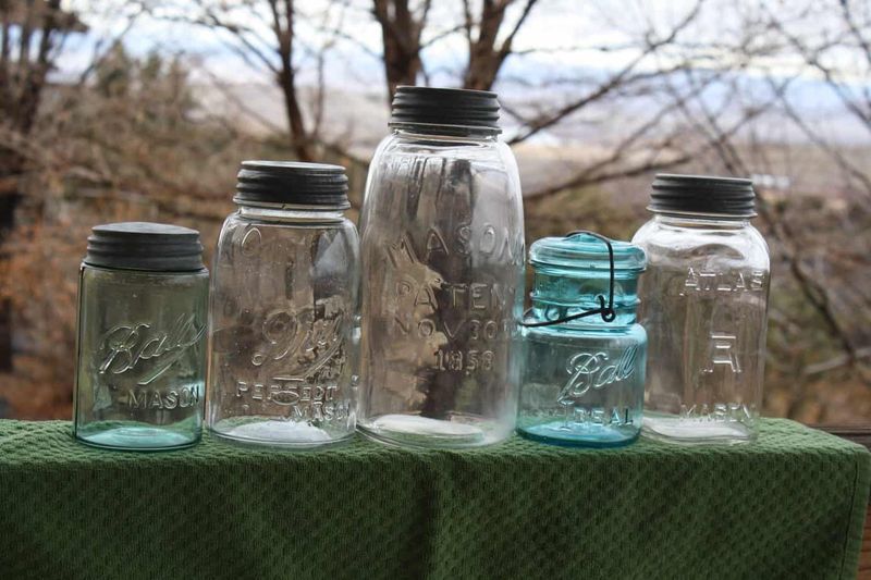 36 Antiques Are Not Worth A Penny Nowadays, For Real - Decor Hint Antique Mason Jars