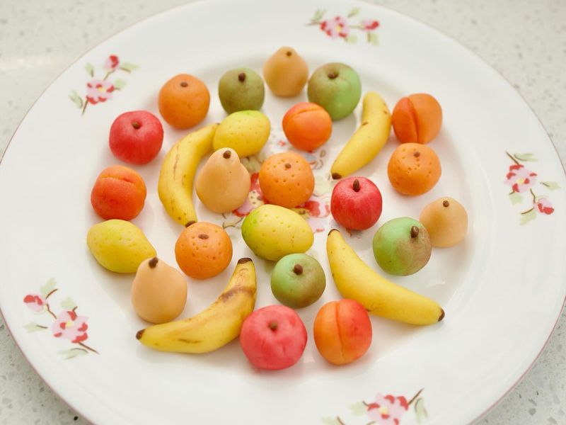 16 Home Accessories That Instantly Date Your Space - Decor Hint Fake Fruit Displays
