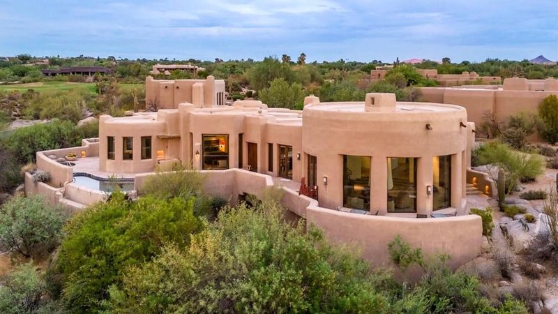7 Ways Southern Charm Shows Up In Scottsdale Homes Plus 3 Essentials You Can't Skip - Decor Hint Wraparound Porches