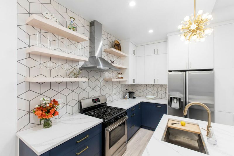 I’ve Seen These 10 Kitchen Looks Make A Comeback And 6 Others Deserve One - Decor Hint Two-Tone Cabinetry