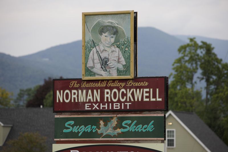 8 Antiques To Hunt For In Vermont This Year And 8 To Avoid - Decor Hint Low-quality Reproduction Signs