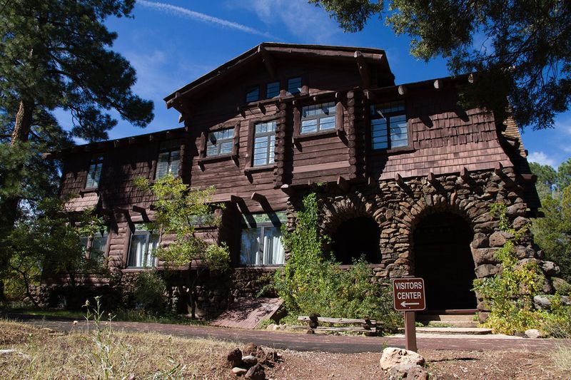 50 Photos Of Famous Historic Houses In Each US State - Decor Hint Riordan Mansion, Arizona