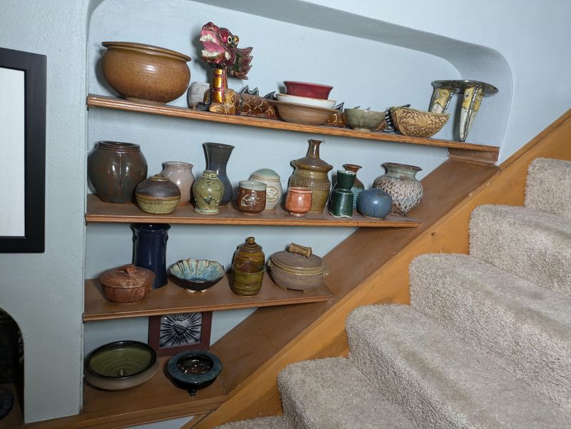 12 Must-Have Home Items To Hunt For At Texas Thrift Stores - Decor Hint Local Pottery