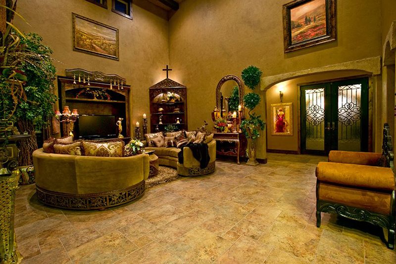 21 Interior Design Trends Designers Are Ready To Leave Behind In 2025 - Decor Hint Heavy Tuscan Decor