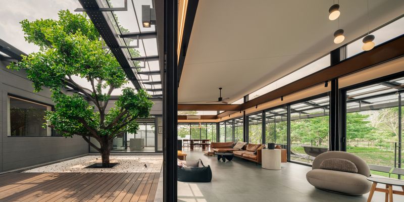 Seamless Glass And Courtyard Integration