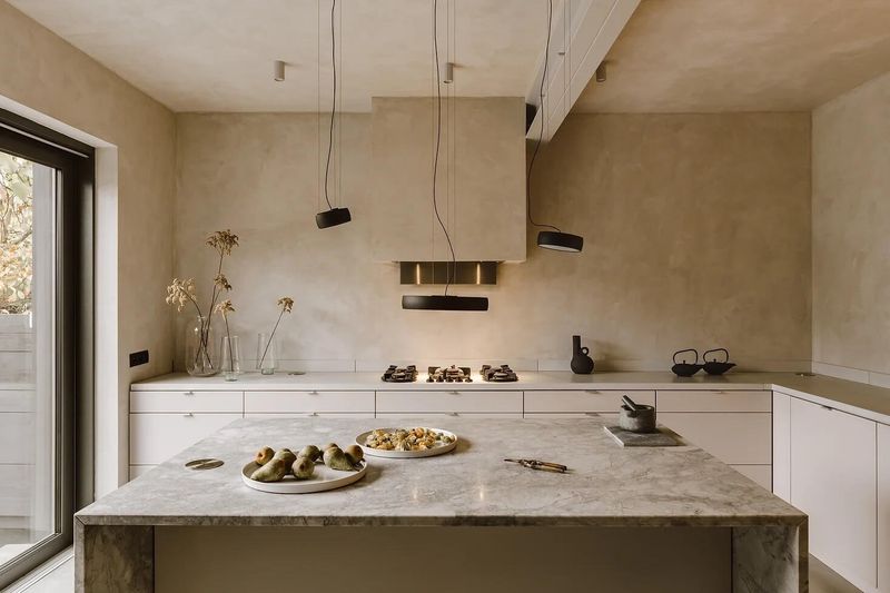 The Timeless Appeal Of Neutral Interior Design In Soothing Shades - Decor Hint Kitchens
