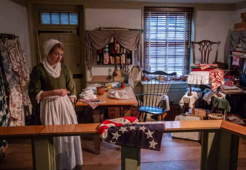 Travel Back In Time 15 Historic Homes Preserved Just As They Were - Decor Hint Betsy Ross House – Philadelphia, Pennsylvania