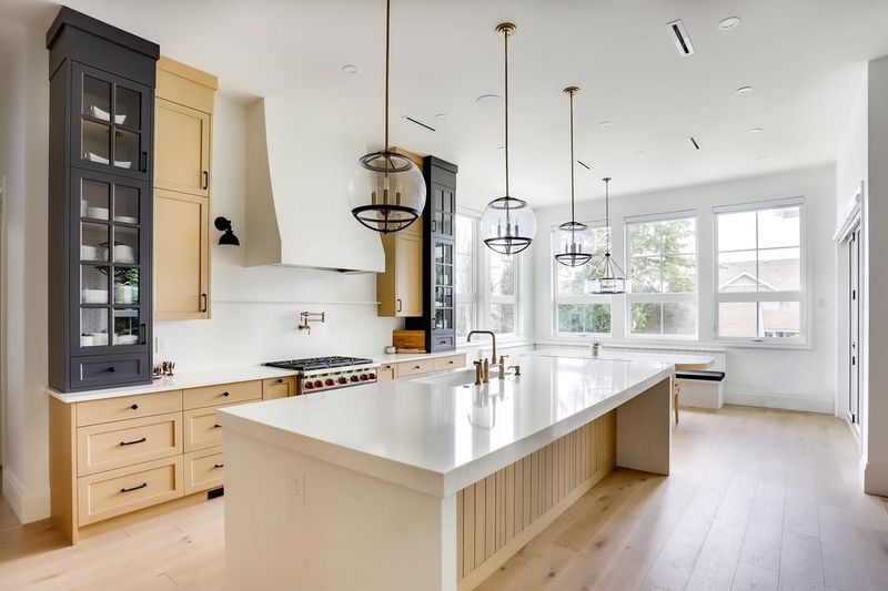 7 Kitchen Details That California Homeowners Quietly Obsess Over - Decor Hint The Perfect Shade of White Paint