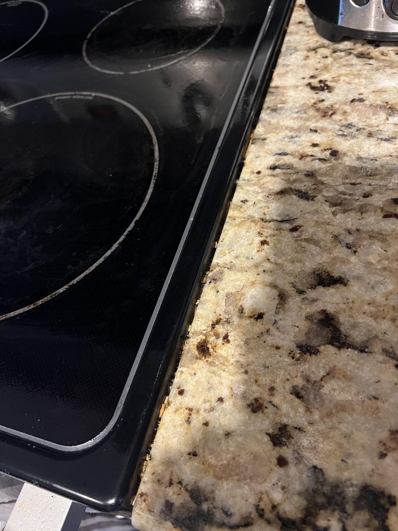 31 Kitchen Elements That Designers Wish Would Disappear For Good - Decor Hint Drop-in Cooktops Without Seals