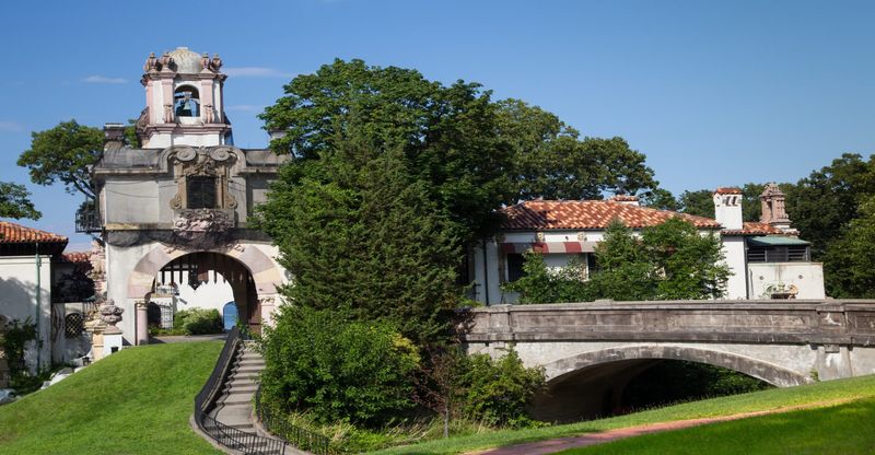 10 Stunning Vanderbilt Mansions We Believe Inspired Indio's Most Iconic Estates - Decor Hint Eagle's Nest – Centerport, New York