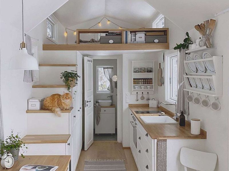 Think Small Live Large 13 Tiny Homes Full Of Surprising Charm - Decor Hint Modern Scandinavian Tiny House