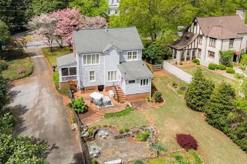 Exploring Marietta's History Through 13 Beautifully Preserved Home Exteriors - Decor Hint Blair‑Wright‑Johnson House