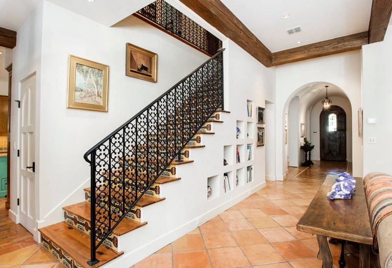 Say Goodbye To These 17 Aurora Architectural Styles Before 2030 Hits - Decor Hint Decorative Iron Railings Indoors