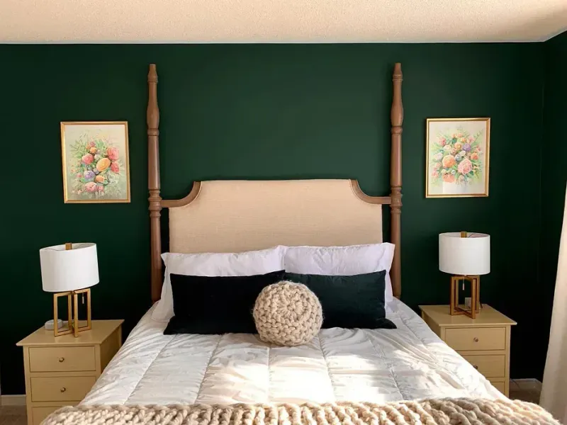 These Outdated Wall Colors Are Still In Homes But Need To Go ASAP - Decor Hint Hunter Green Overload