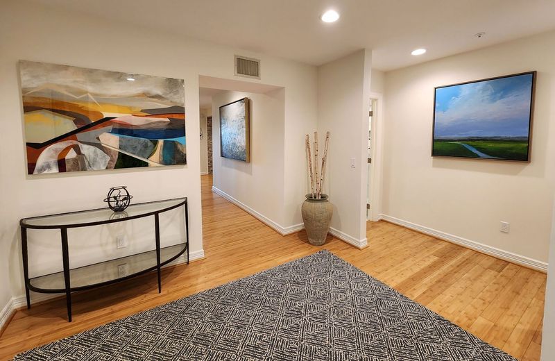 11 Modern Decor Must-Haves That Elevate Washington Homes - Decor Hint Custom Art Or Locally Sourced Decor