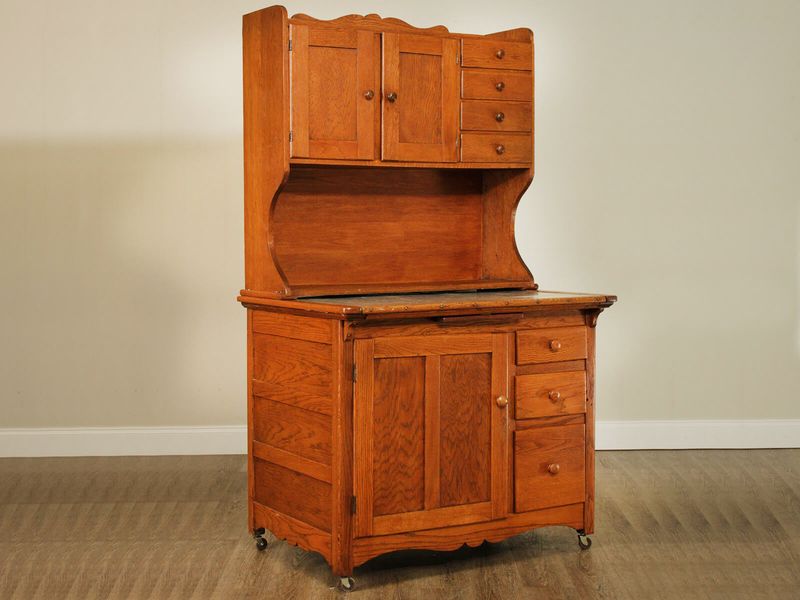 Vintage Finds That Show Kansas Furniture Trends Never Go Out Of Style - Decor Hint Depression-Era Hoosier Cabinets
