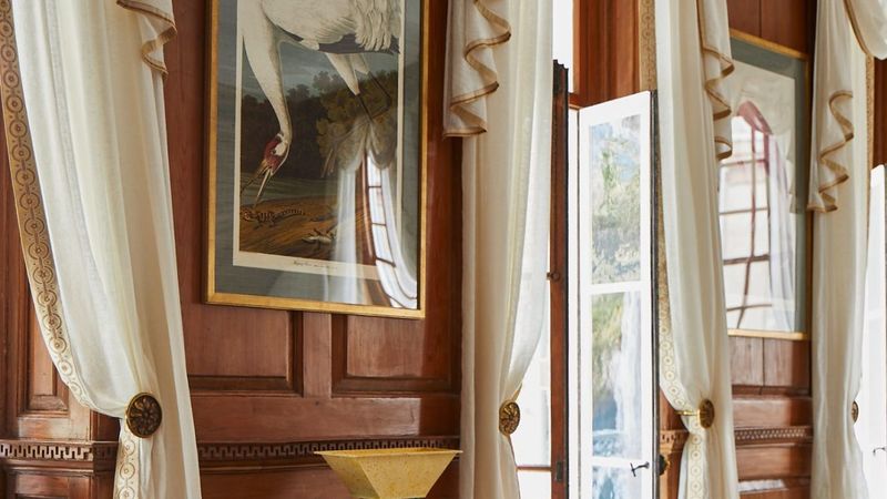 13 Features Buyers Are Starting To Avoid In Modern Nevada Homes - Decor Hint Heavy Drapery