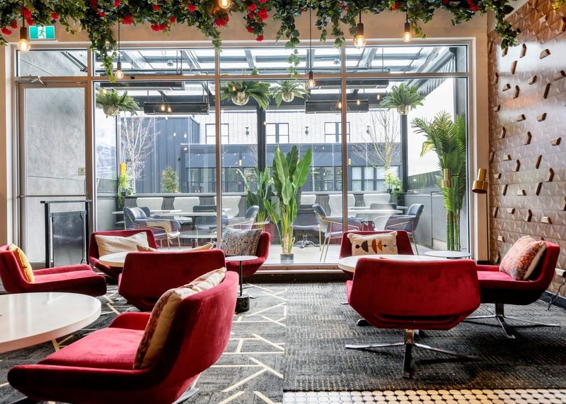 Vintage Finds That Show Nevada Furniture Trends Stand The Test Of Time - Decor Hint Mid-Century Casino-Inspired Loungers