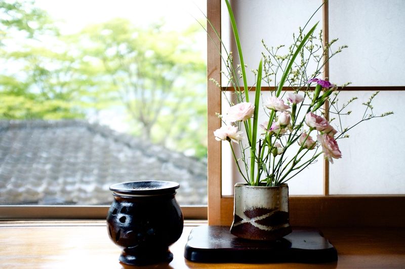 Ikebana-Inspired Displays