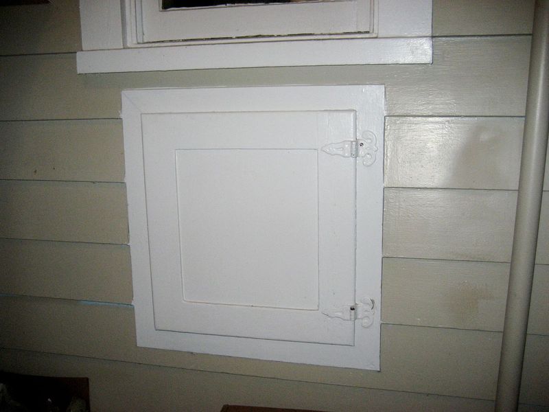 16 Retro New York Apartment Details That Are Almost Extinct - Decor Hint Ice Delivery Doors