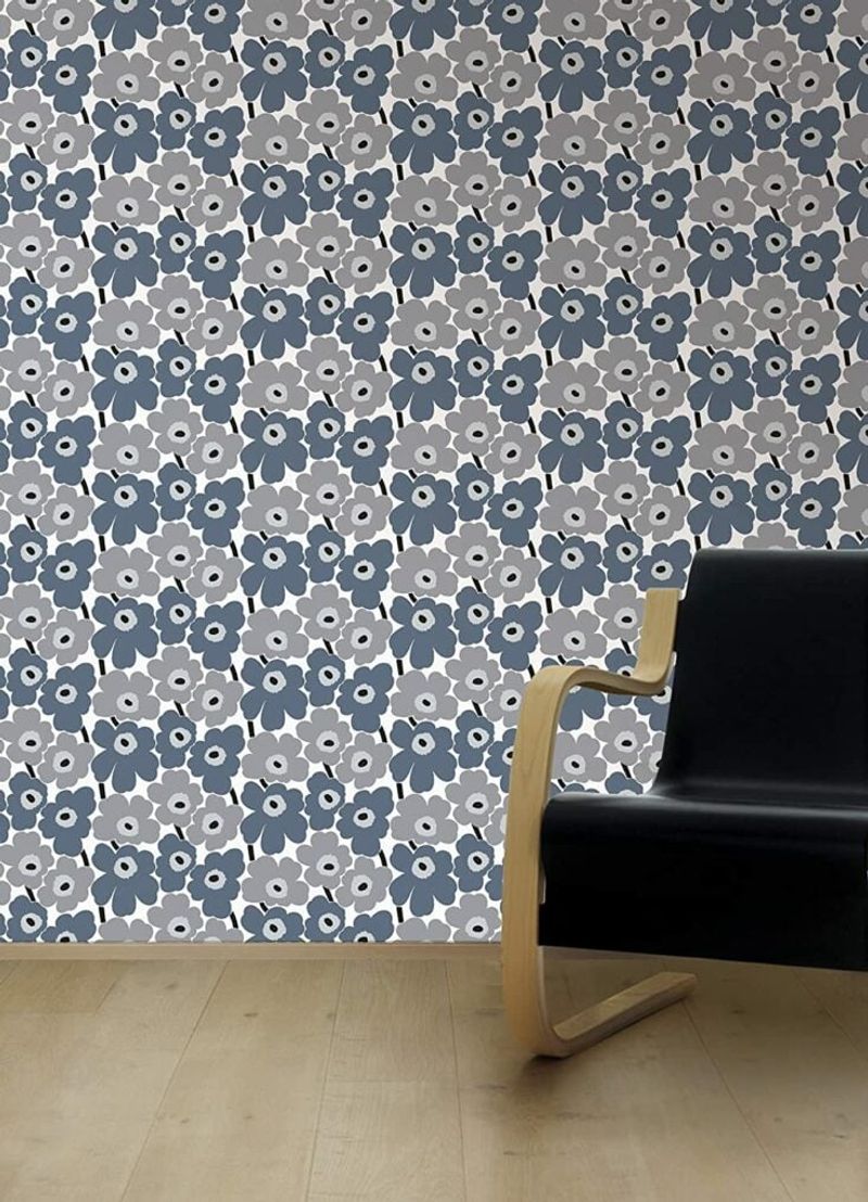 Loud Novelty Wallpaper: Quick Regret Purchase