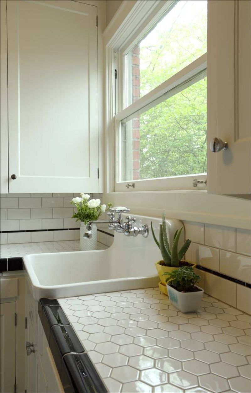 32 Housing Trends Experts Believe Could Hurt Home Values In 2025 - Decor Hint Tiled Kitchen Sinks