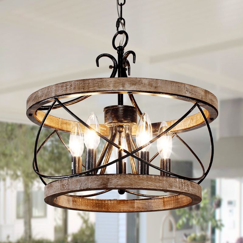 15 Functional And Stylish Farmhouse Living Room Ideas (Plus 5 You Will Absolutely Love) - Decor Hint Statement chandelier