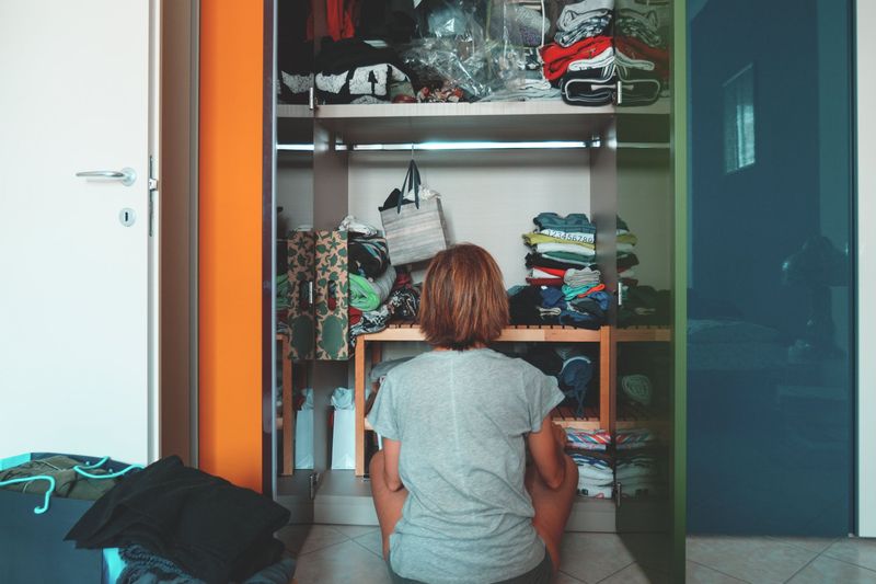 11 Mistakes To Avoid When Decluttering Your Home This Spring (What To Do Instead) - Decor Hint Tackling Your Entire House In One Weekend