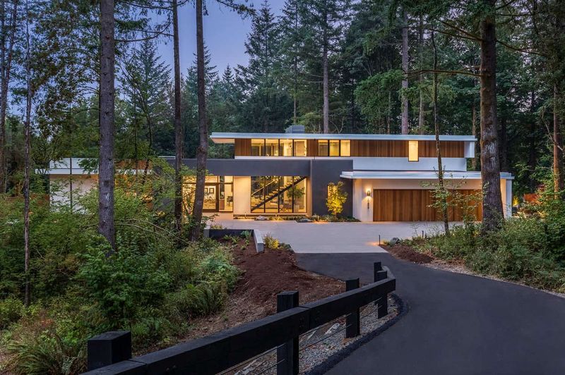 7 Timeless Curb Appeal Styles That Still Define Oregon's Most Iconic Neighborhoods - Decor Hint Northwest Contemporary