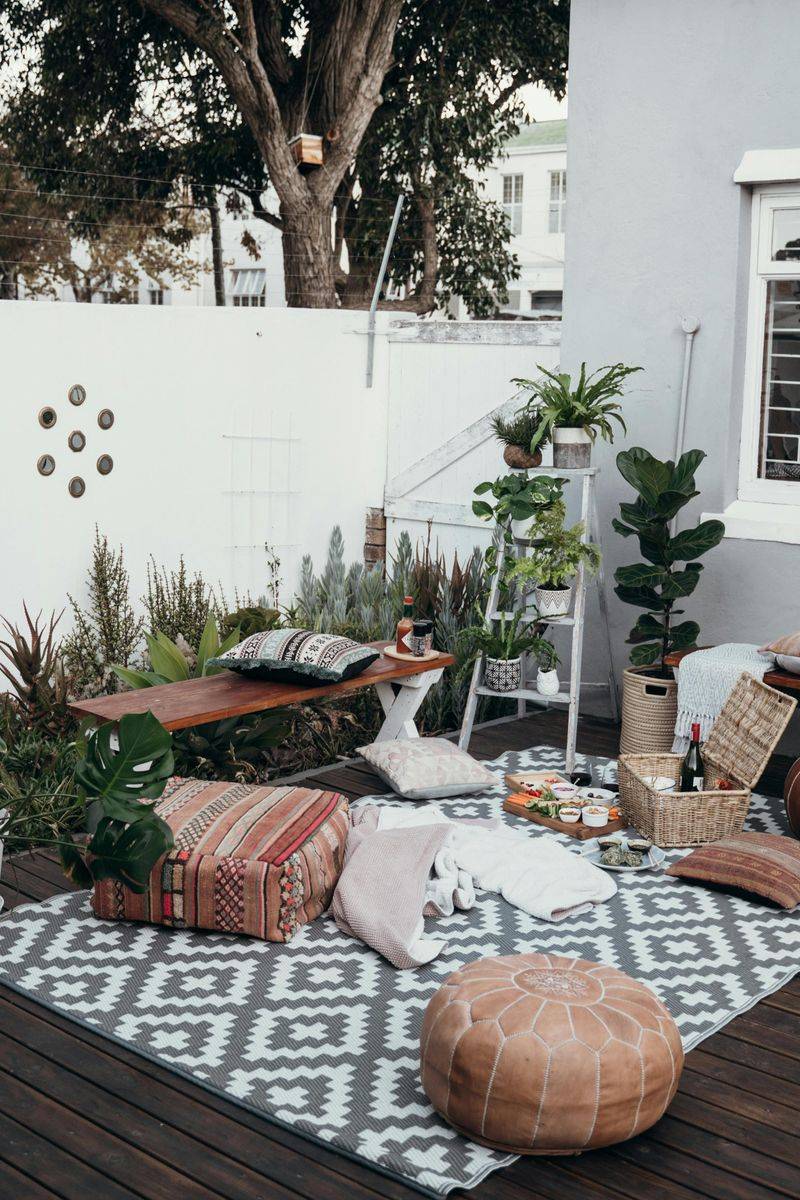Stained Outdoor Rugs