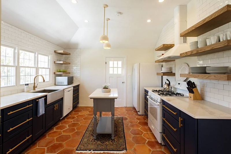 Open Shelving in Kitchens (Falling Out of Favor)