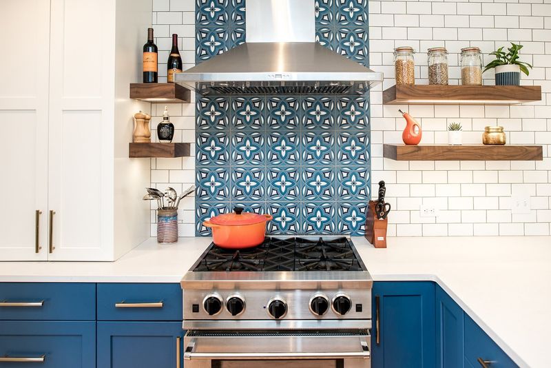 Designers In Washington Say Goodbye To These 9 Kitchen Trends And Hello To These 9 - Decor Hint Overly Ornate Backsplashes