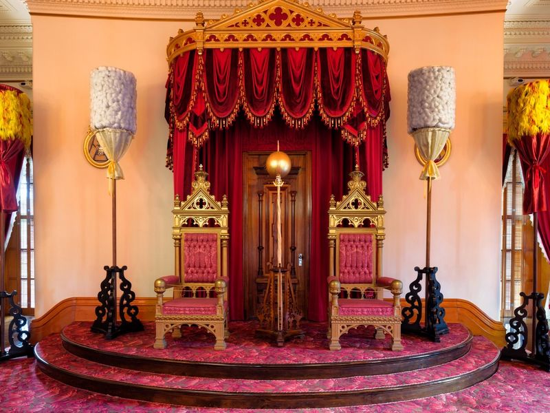 Visit Iolani Palace In The Heart Of Honolulu, Hawaii - Decor Hint Throne Room