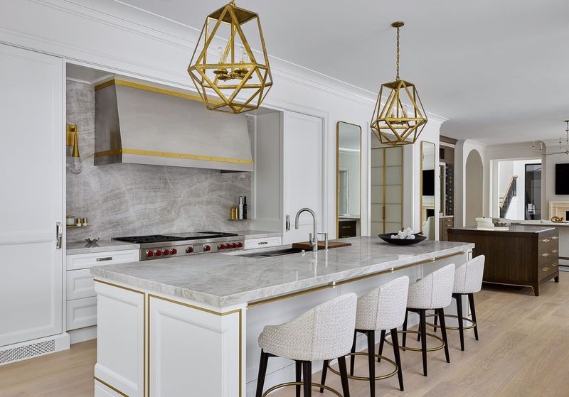 12 Kitchen Eyesores Designers Can't Stand (And 10 Features They Actually Love) - Decor Hint Mixed Metals