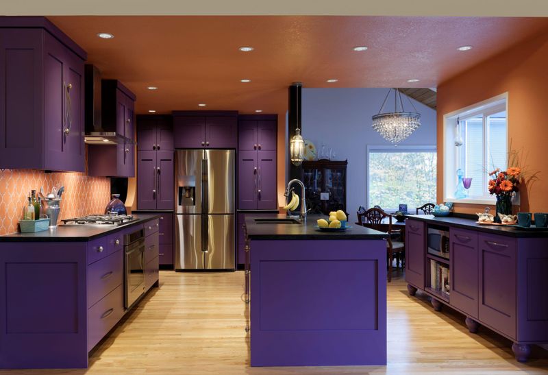 20 Color-Drenched Kitchens That Prove This Paint Trend Is Totally Timeless When Used Right - Decor Hint Aubergine Purple Sophistication
