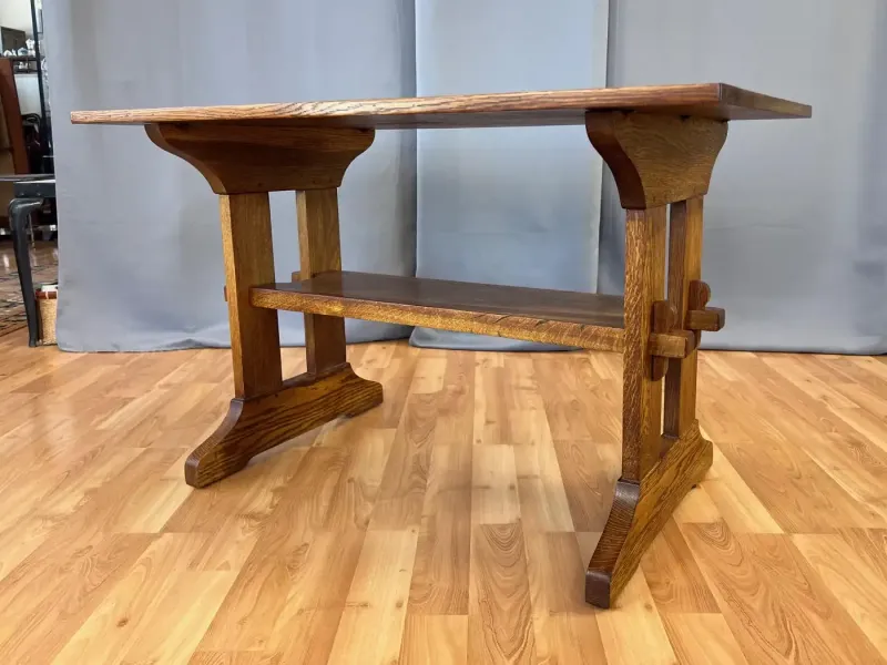 17 Priceless Pieces From The 1900s That Iowa Stylists Urge You To Search For - Decor Hint Arts and Crafts Movement Tables