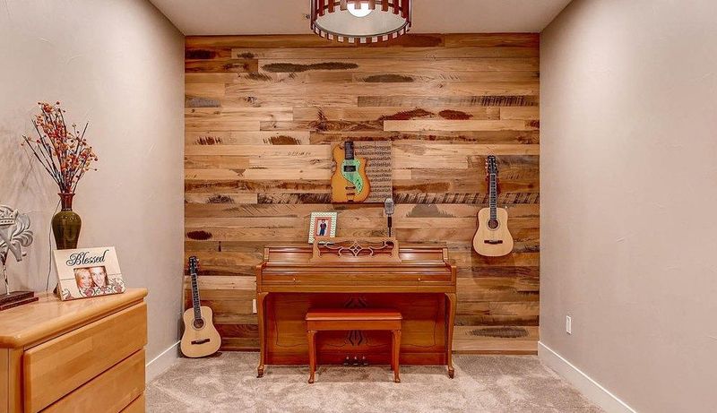 Reclaimed Barn Wood Accents