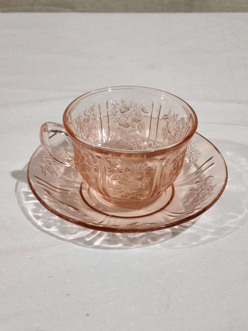 Cabbage Rose - Pink Glass Favorite