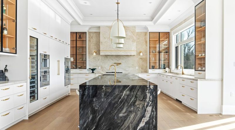 I’ve Watched These 10 Trends Gain Momentum And These 10 Will Be Big By Late 2025 - Decor Hint Natural Stone Countertops