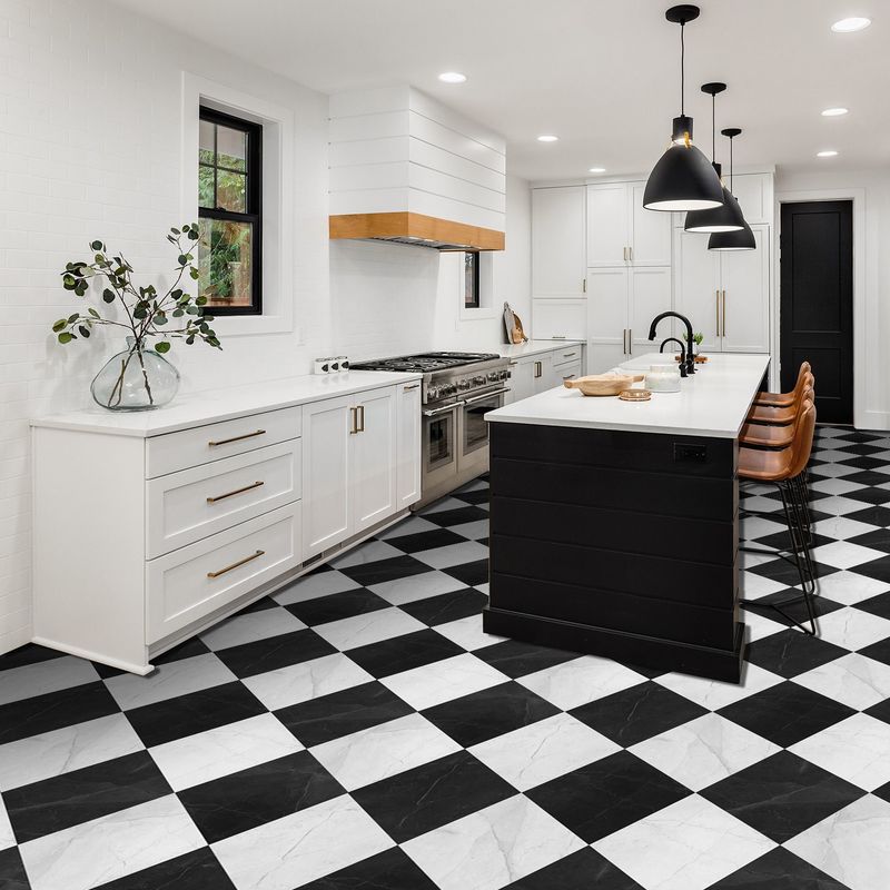 16 Retro Kitchen Styles Designers Miss And 5 They Hope We Forget Forever - Decor Hint Checkerboard Floors