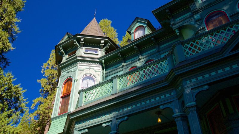 Shelton McMurphey Johnson House In Eugene Showcases Victorian Charm Inside And Out - Decor Hint The Use Of Color And Materials