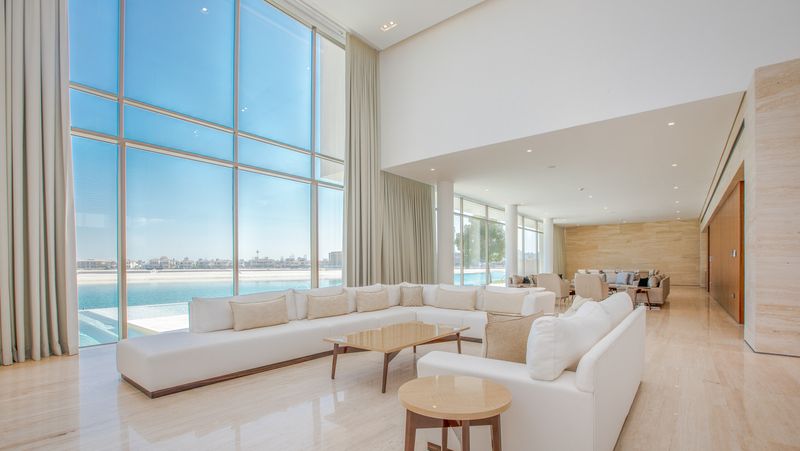 21 New Home Features That Sound Luxurious Until You Actually Live With Them - Decor Hint Floor-To-Ceiling Windows