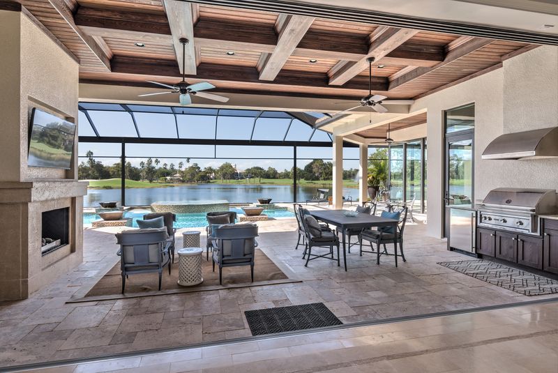 Florida Flair: 16 Bright And Breezy Touches That Define Sunshine State Homes - Decor Hint Outdoor Living Areas And Lanais
