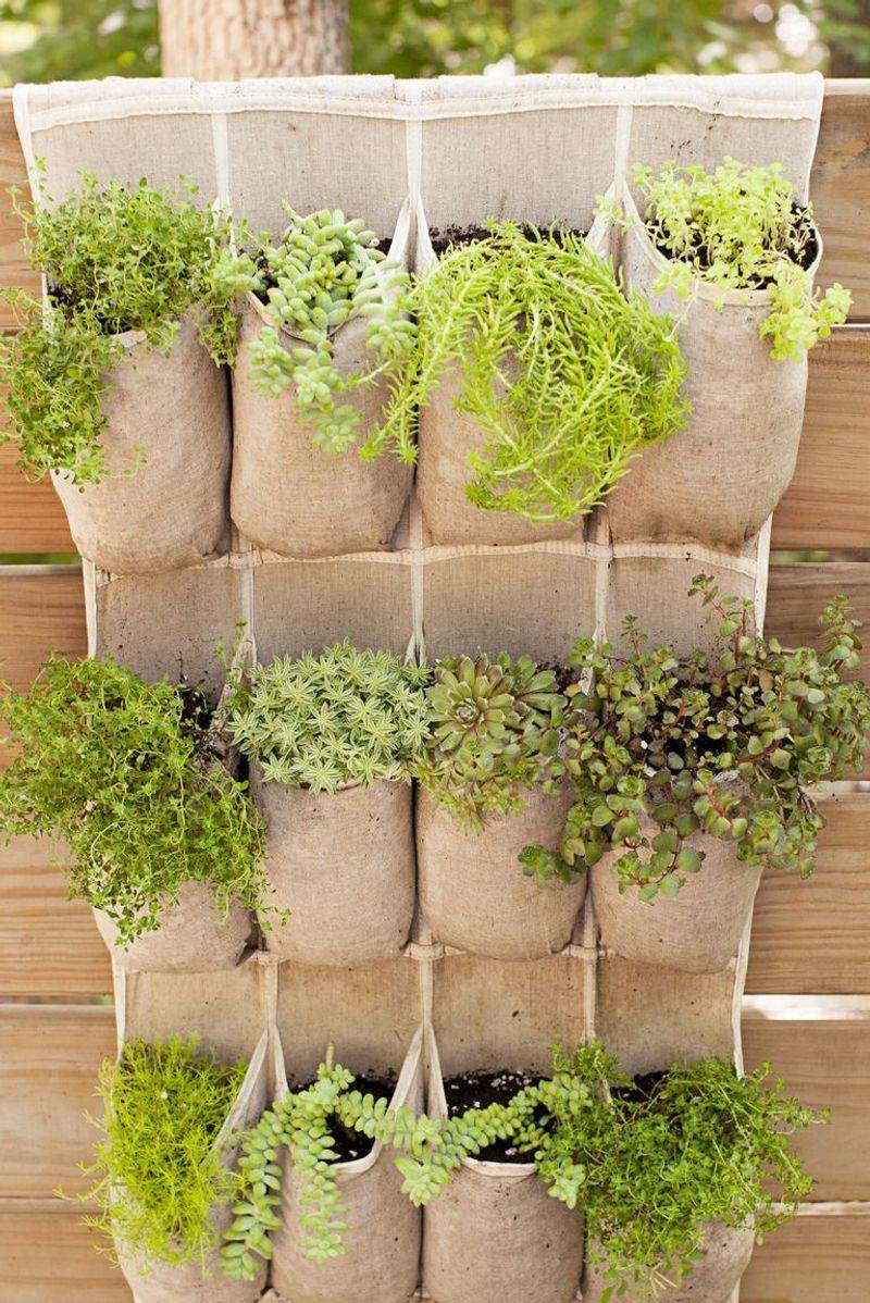 Create A Lush Escape 23 Gorgeous Designs For Small Backyards - Decor Hint Vertical Garden Walls