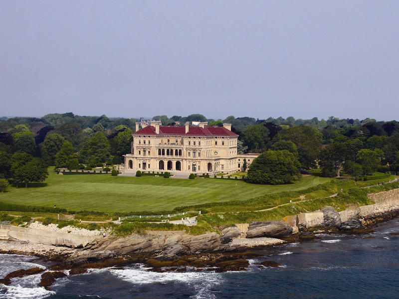 50 Photos Of Famous Historic Houses In Each US State - Decor Hint The Breakers, Rhode Island
